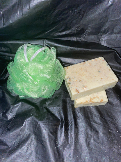 Vegan Lavender Oatmeal Soap Natural color  Scent Exfoliating Soap Bath and Body Soap Organic Soap Sensitive Skin Natural Soap Stress Relief